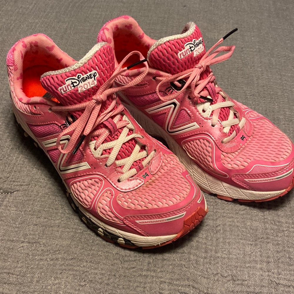 runDisney New Balance Minnie running shoes